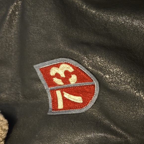 Epic Threads Black Bomber Jacket with Patches Boys Size XL - Picture 5 of 7